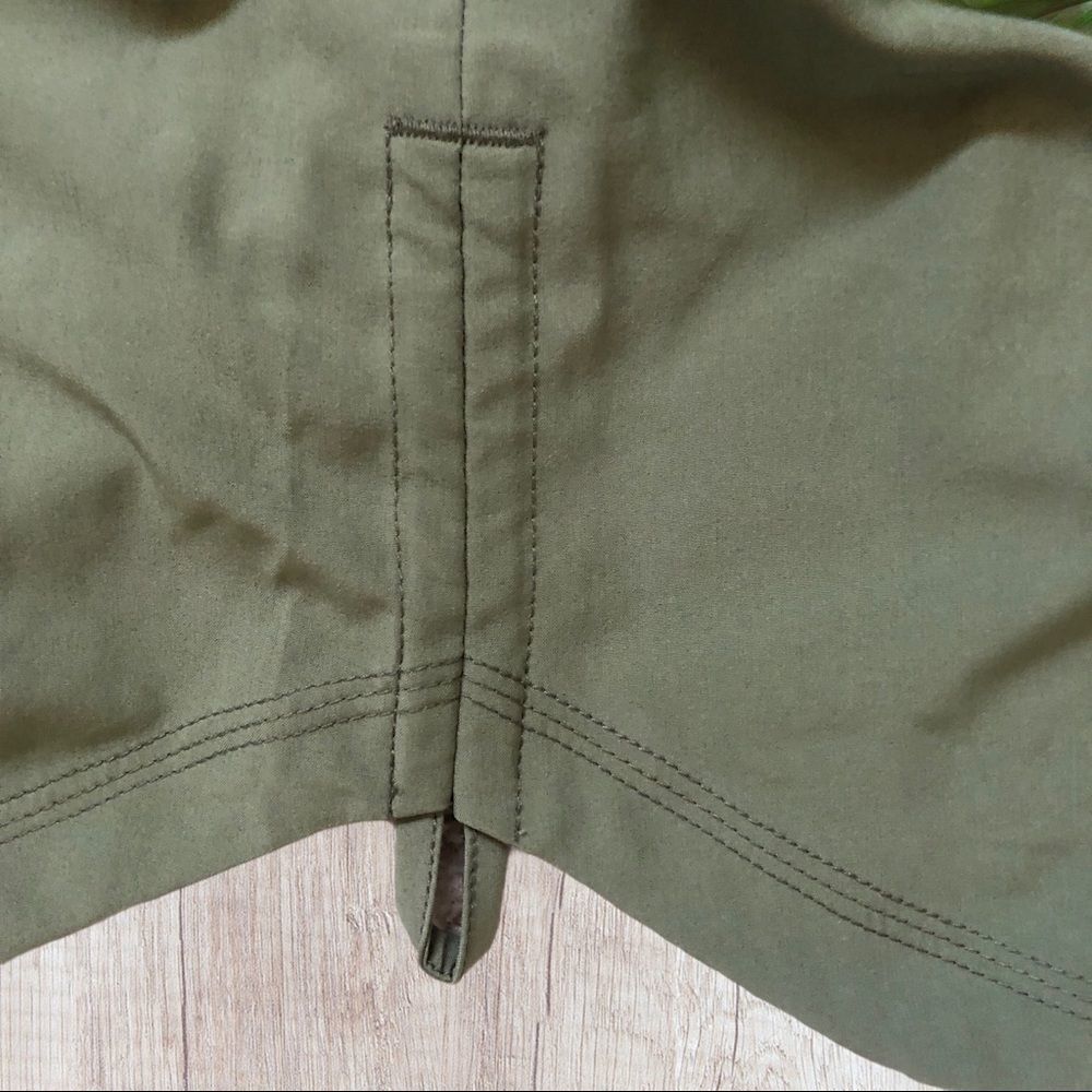 NWT Life Integrity Earth Hiking Skort, Size Small - Picture 5 of 12